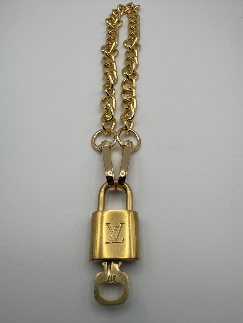 Louis Vuitton 317 Gold-tone Padlock Pendant with Unbranded Necklace Unisex